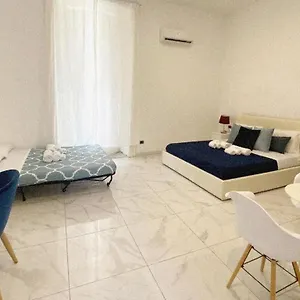 https://bnb-domus-luigi-leone-2.hotels-amalfi.com